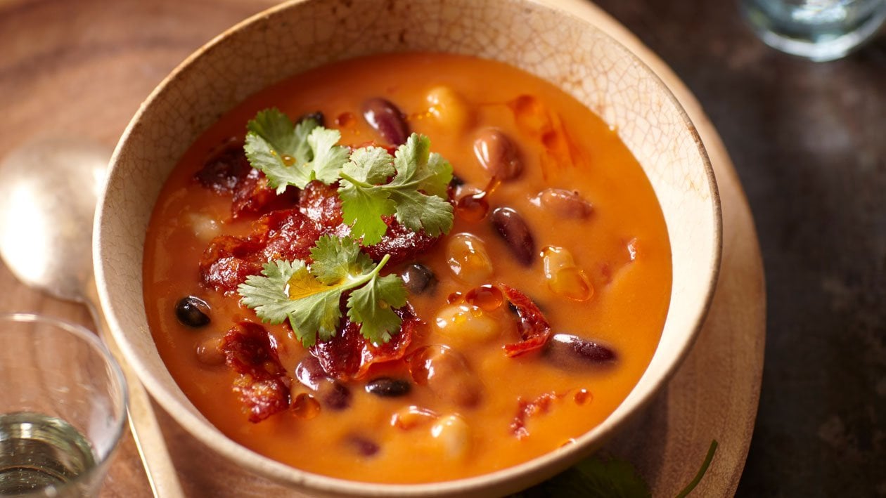Soupe de tomates à la Mexicaine aux haricots et chili – - Recette
