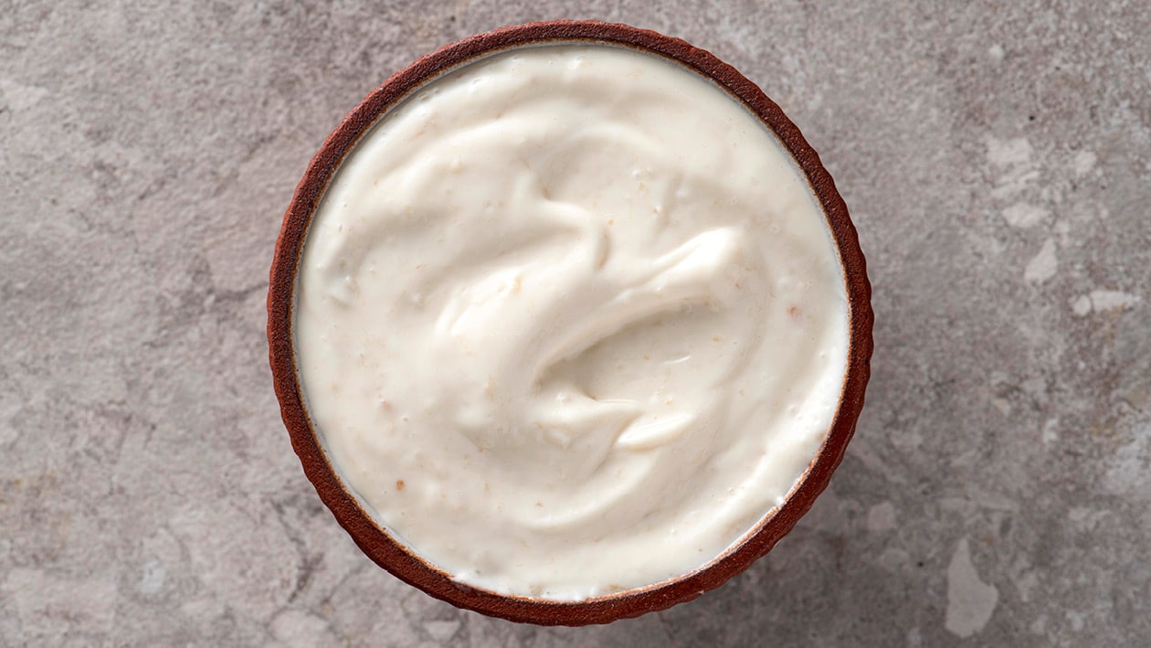 Yoghurtdip met ui en spek – - Recept 