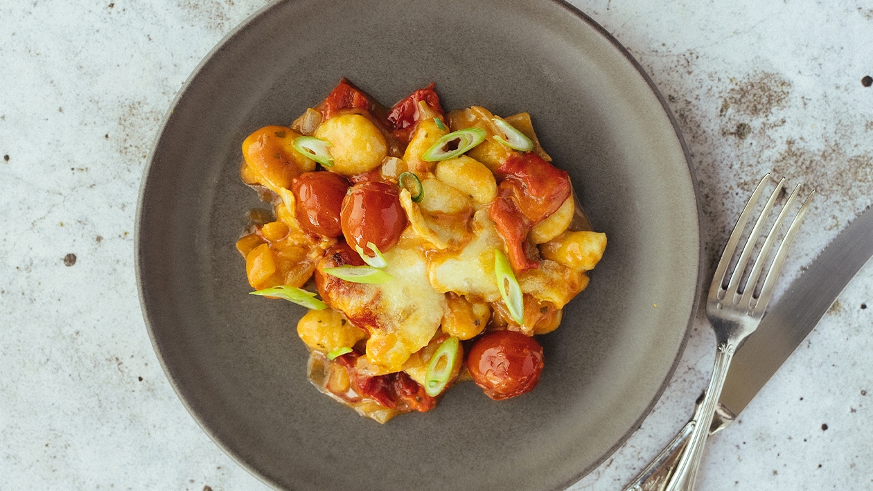 Mijoté de gnocchi, tomates et poivrons grillés – - Recette